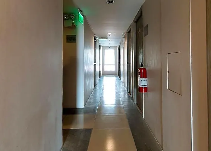 アパート Urban Deca Shaw Towers Edsa Mandaluyong- Elizabeths Place マニラ市