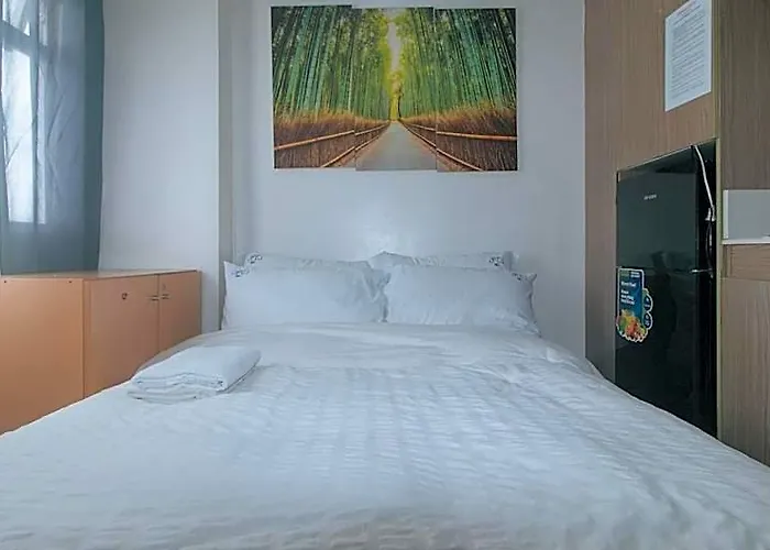 Urban Deca Shaw Towers Edsa Mandaluyong- Elizabeths Place マニラ市