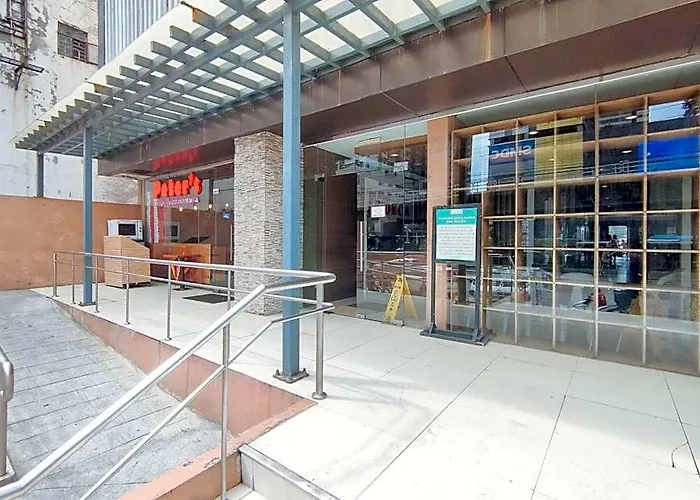 Urban Deca Shaw Towers Edsa Mandaluyong- Elizabeths Place マニラ市