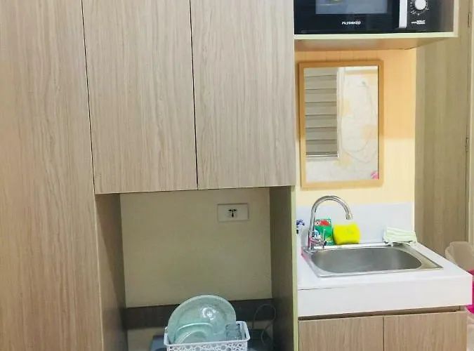 Urban Deca Shaw Towers Edsa Mandaluyong- Elizabeths Place *